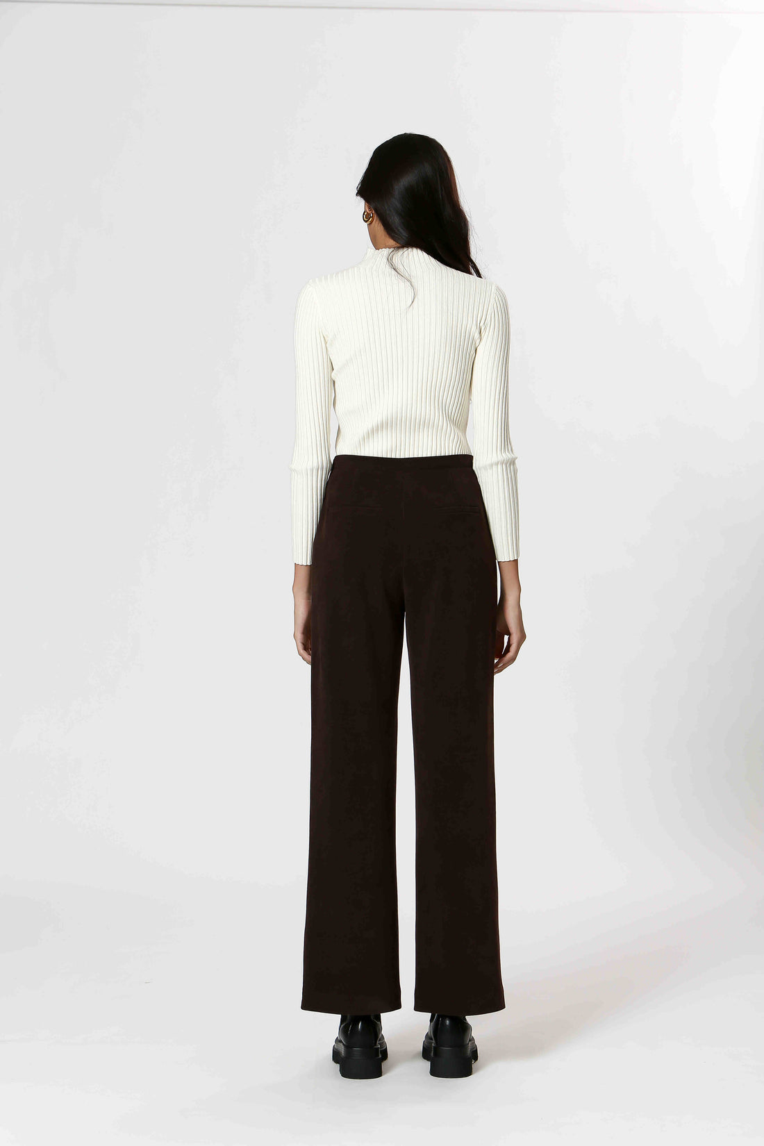 PANTALON LARGE EN DAIM