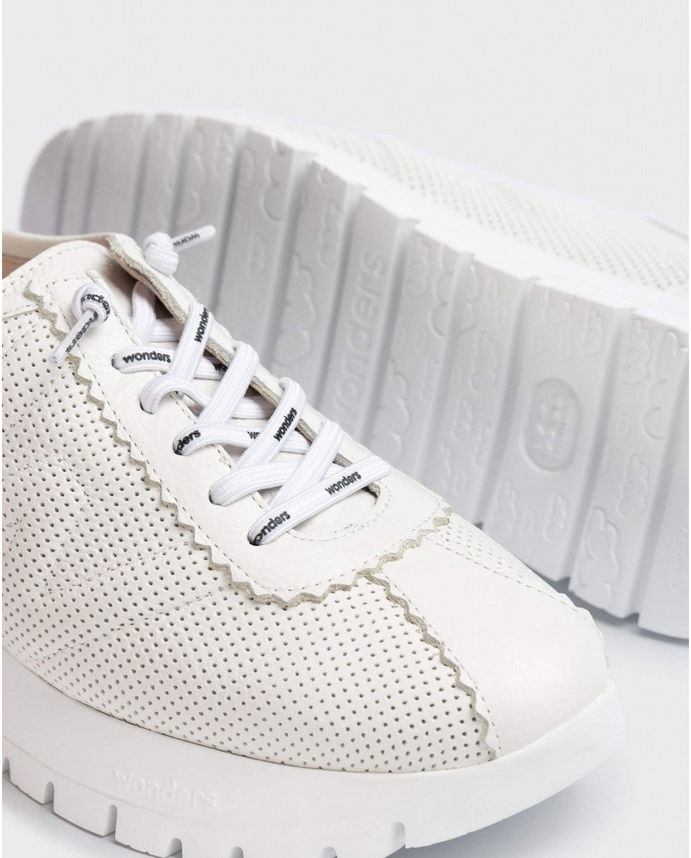 BASKETS DE STYLE URBAIN
