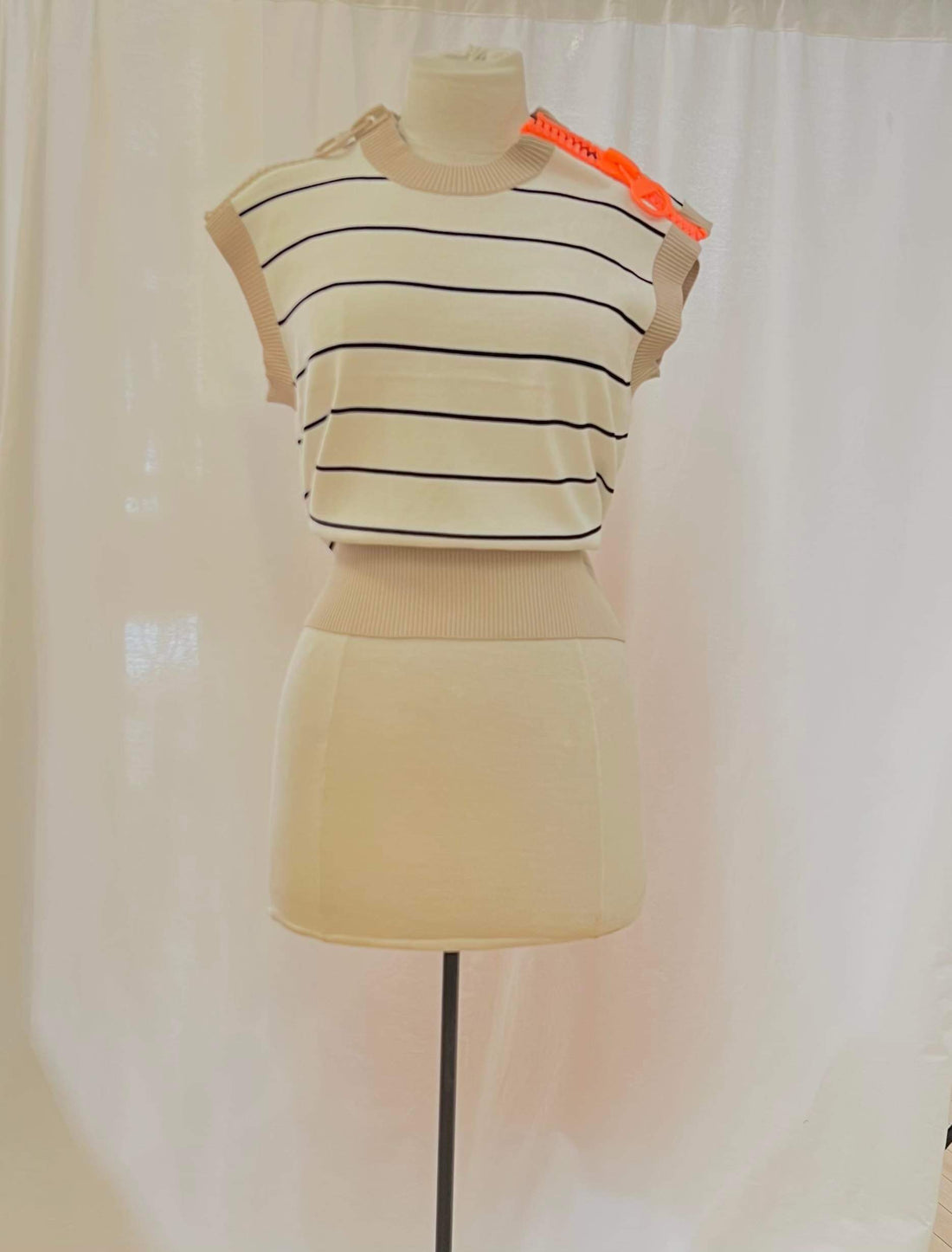 CHUNCKY ZIPPER VEST
