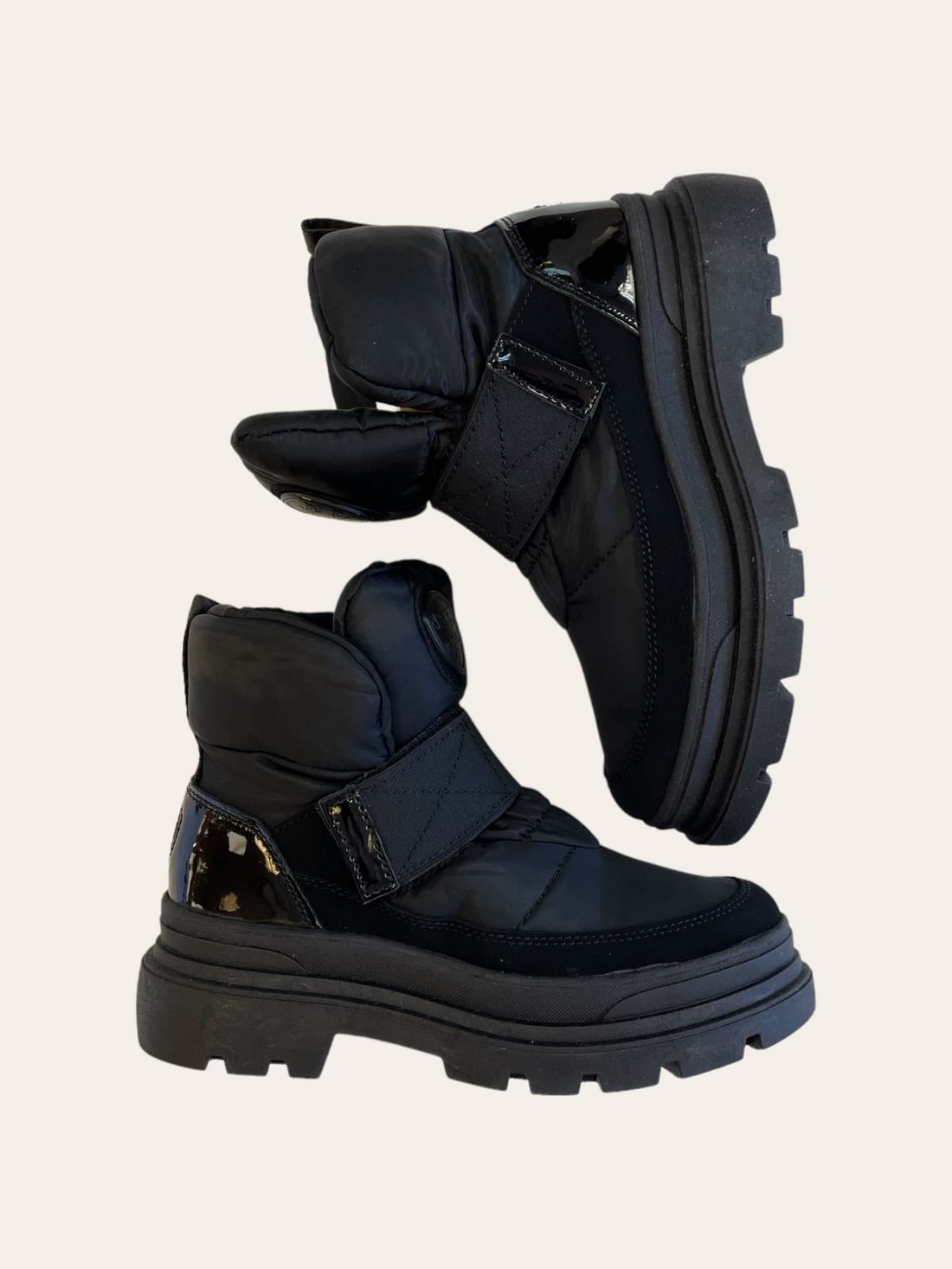Pajar sale online