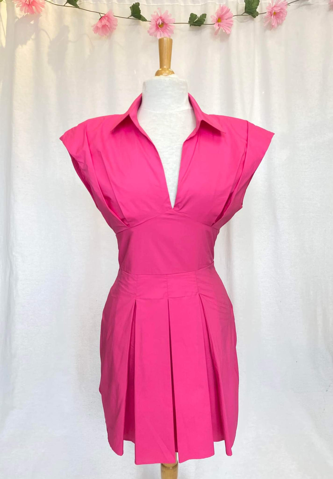 TENNIS Open Back Dress